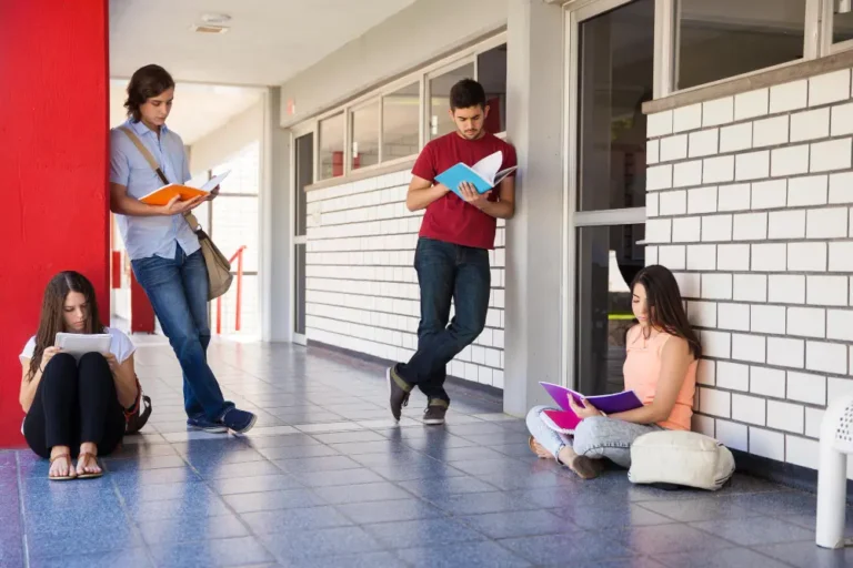 Guia completo para abrir uma escola particular